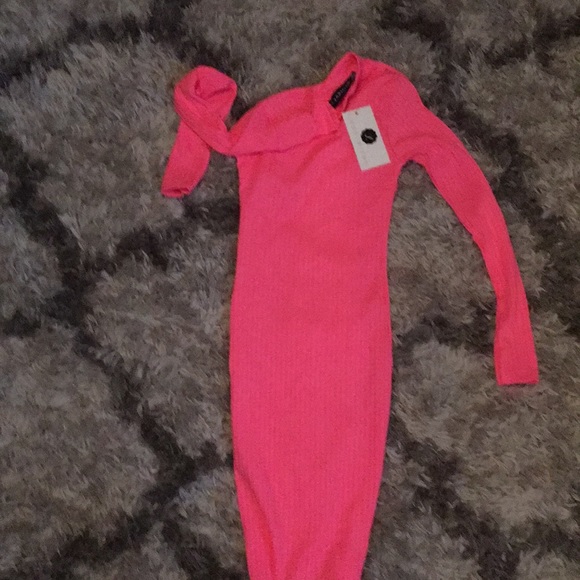 Last one ☝🏼 🌸 neon pink mock neck bodycon dress - Picture 5 of 5